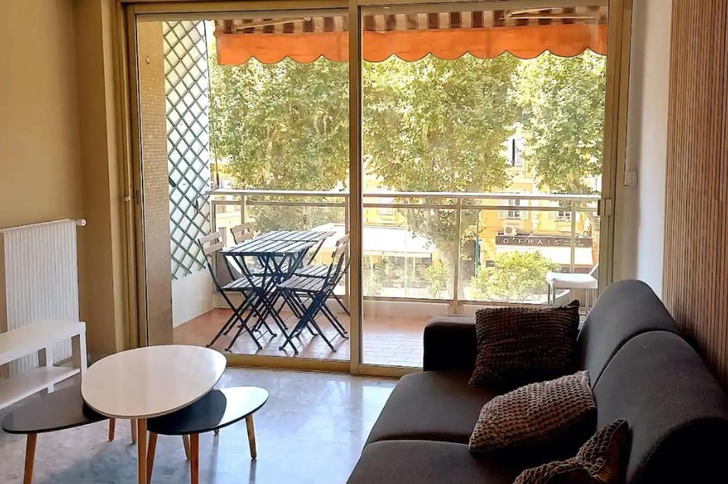 Immeuble Le Regency, Appartement 4 Pieces, 80 Metres De La Plage Menton Exterior foto