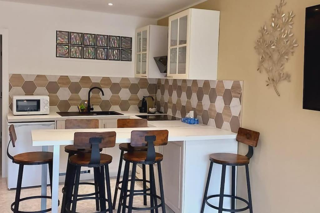 Immeuble Le Regency, Appartement 4 Pieces, 80 Metres De La Plage Menton Exterior foto